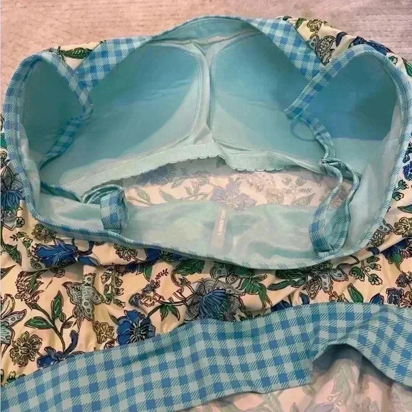 Lands end swim top. NWT - Picture 5 of 8